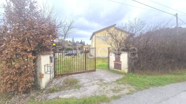 casa indipendente in vendita a Pignola