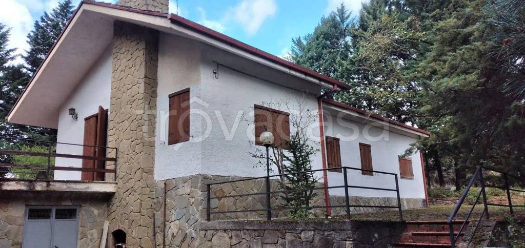 casa indipendente in vendita a Pignola