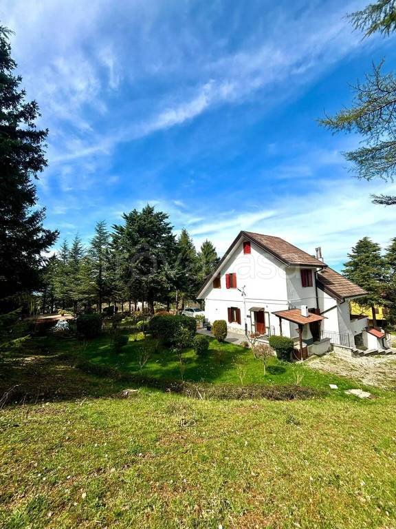 casa indipendente in vendita a Pignola