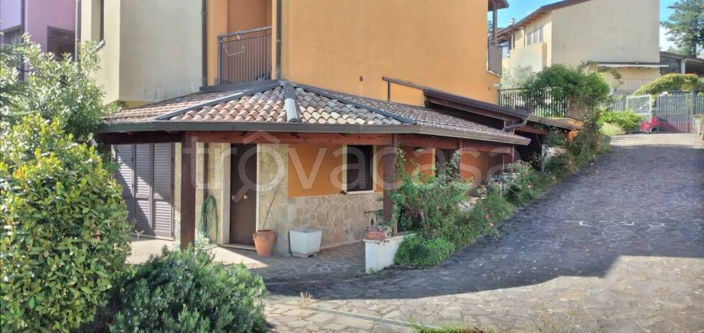 casa indipendente in vendita a Pignola