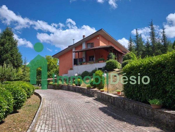 casa indipendente in vendita a Pignola