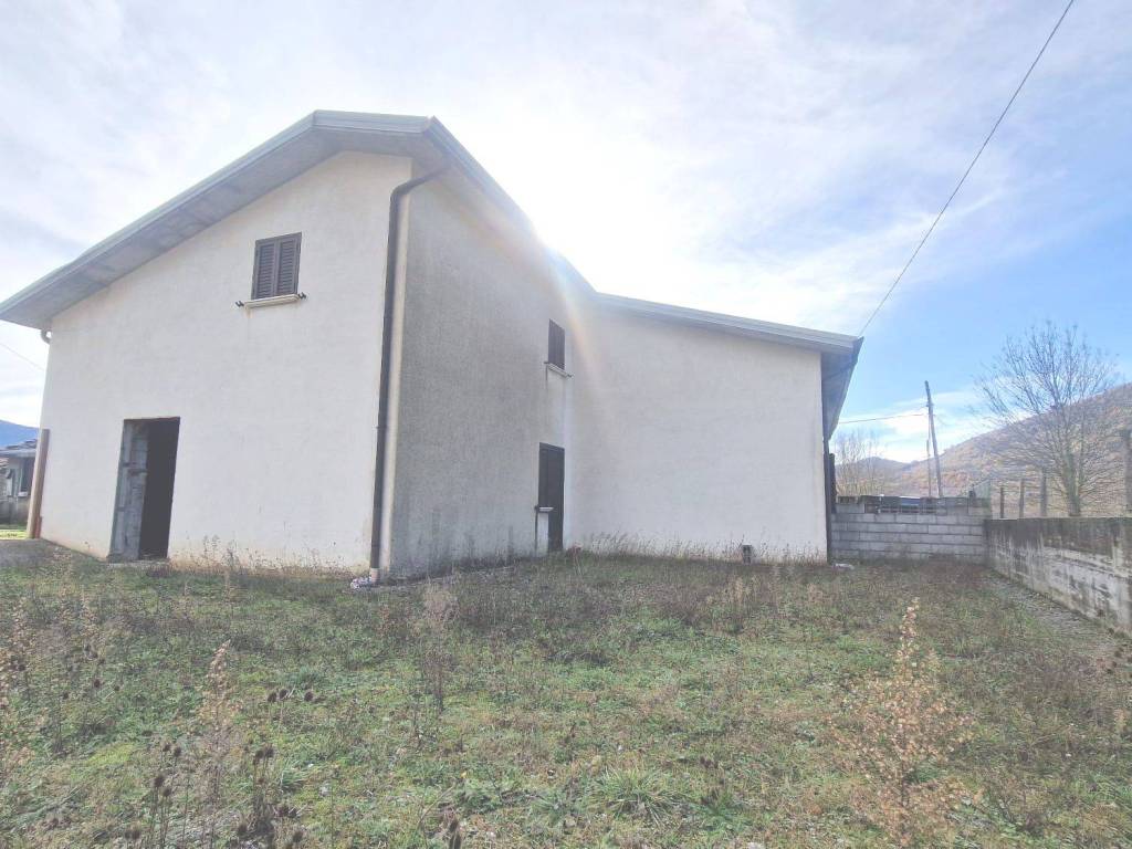 casa indipendente in vendita a Pignola in zona Pantano