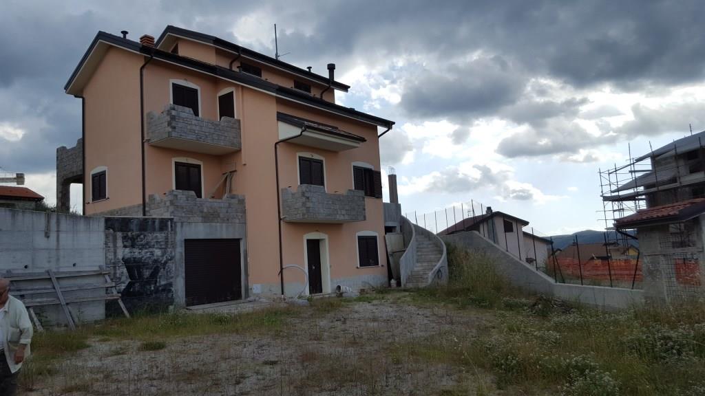 casa indipendente in vendita a Pignola