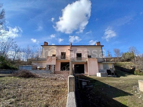 casa indipendente in vendita a Pignola