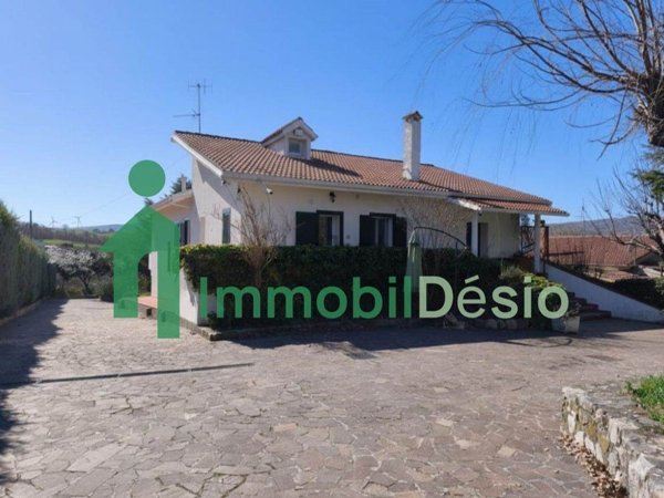 casa indipendente in vendita a Pignola