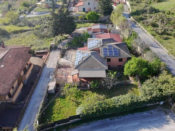 casa indipendente in vendita a Pignola in zona Pantano