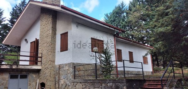 casa indipendente in vendita a Pignola