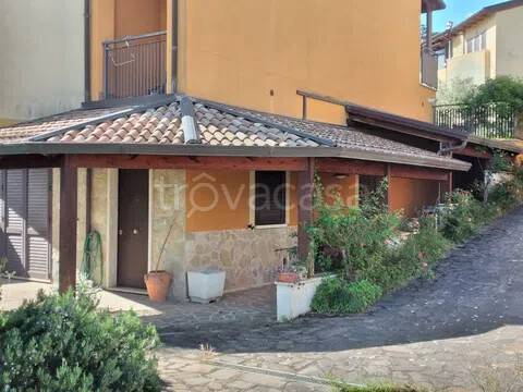 casa indipendente in vendita a Pignola