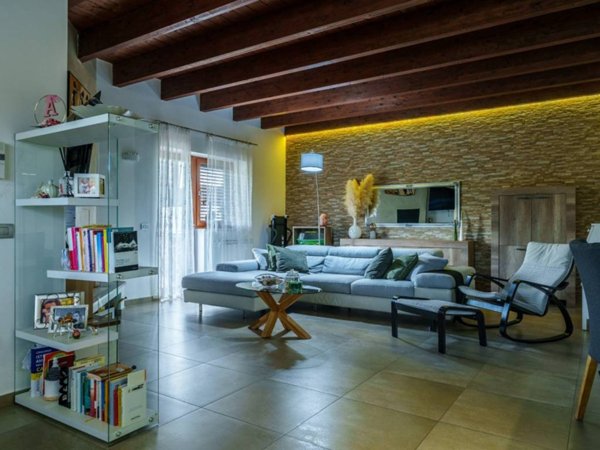 casa indipendente in vendita a Pignola