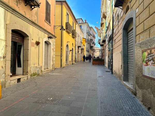 negozio in vendita a Potenza