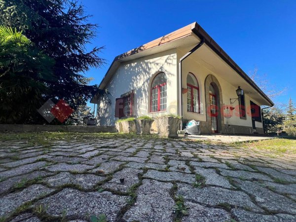 casa indipendente in vendita a Potenza