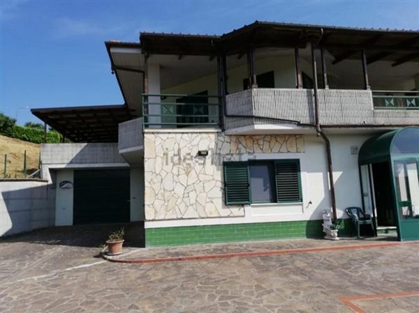 casa indipendente in vendita a Potenza