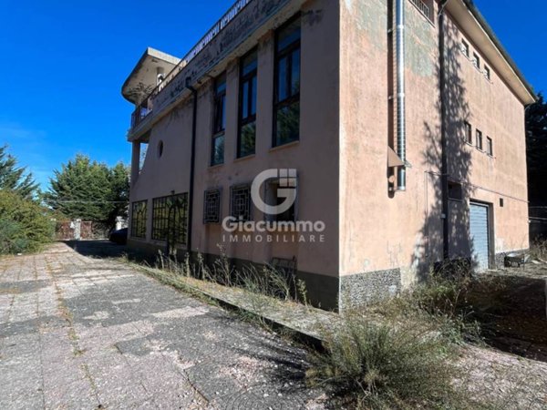 casa indipendente in vendita a Potenza