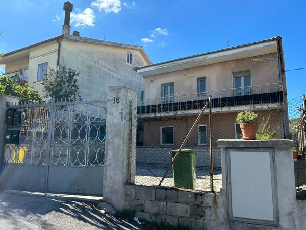 appartamento in vendita a Potenza in zona Contrada Rossellino