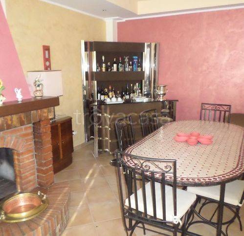 casa indipendente in vendita a Potenza in zona Varco d'Izzo
