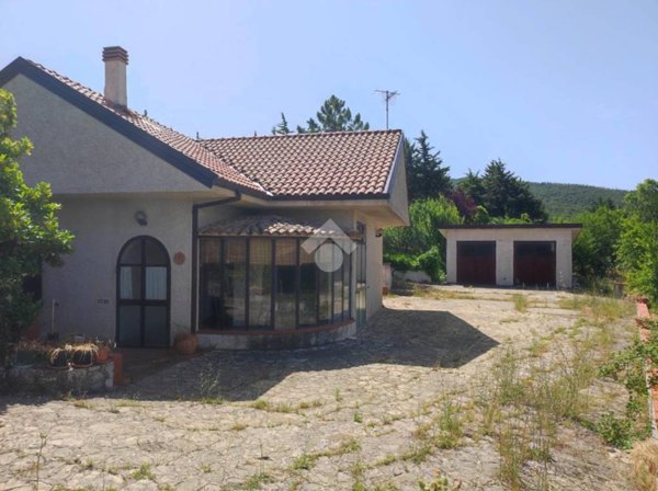 casa indipendente in vendita a Potenza