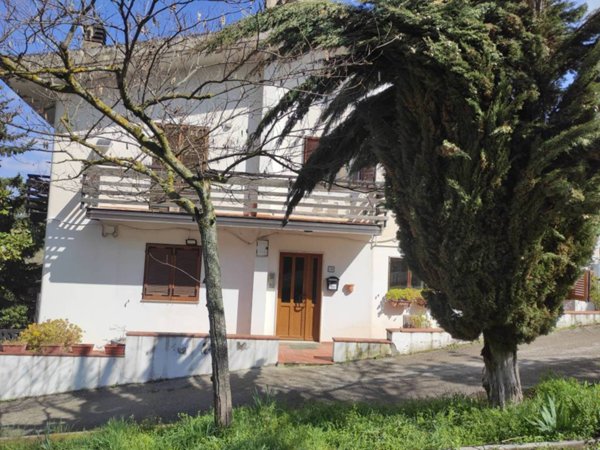 casa indipendente in vendita a Potenza