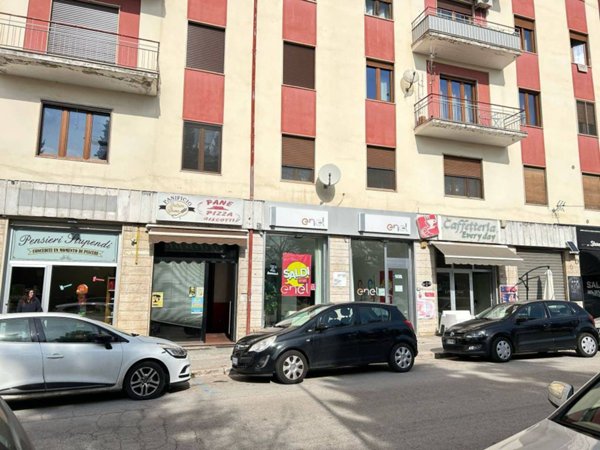 negozio in vendita a Potenza