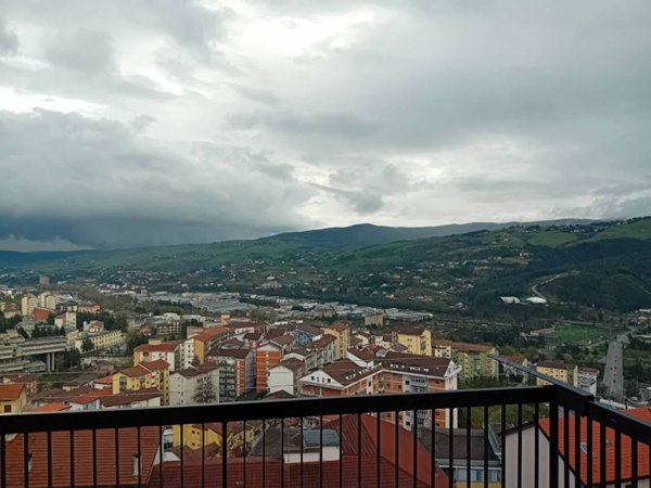 appartamento in vendita a Potenza in zona Rione Montereale