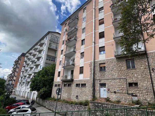 appartamento in vendita a Potenza in zona Rione Montereale