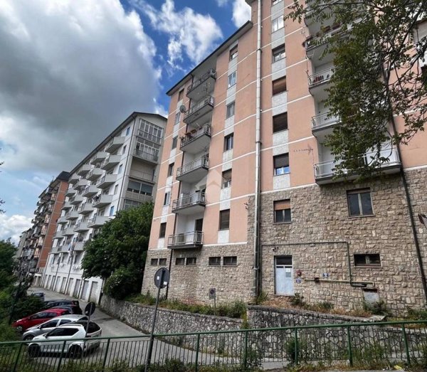 appartamento in vendita a Potenza in zona Rione Montereale