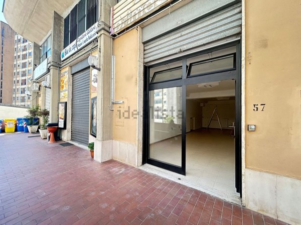 locale commerciale in vendita a Potenza in zona Rione Cocuzzo