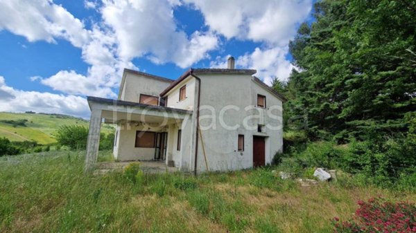 casa indipendente in vendita a Potenza in zona Macchia Romana