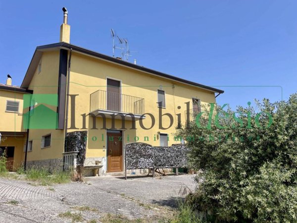 casa indipendente in vendita a Potenza in zona Giuliano