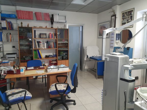 ufficio in vendita a Potenza in zona Poggio Tre Galli