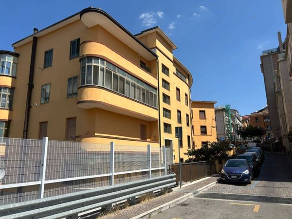 appartamento in vendita a Potenza in zona Rione Montereale