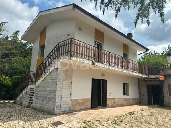 casa indipendente in vendita a Potenza in zona Macchia Romana