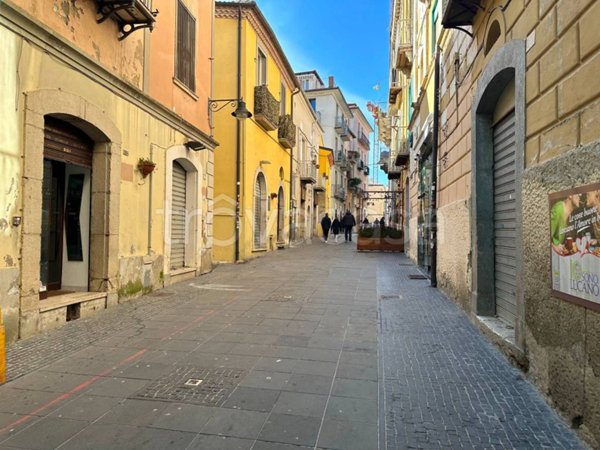 negozio in vendita a Potenza