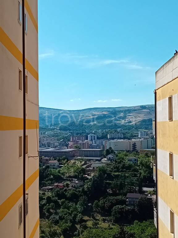 appartamento in vendita a Potenza in zona Rione Santa Maria