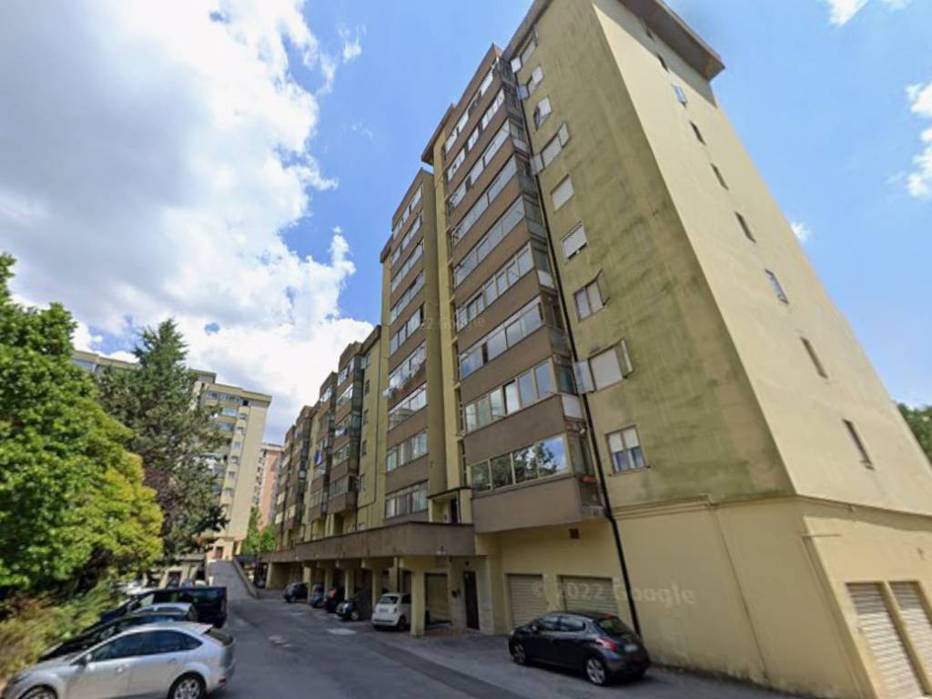 appartamento in vendita a Potenza in zona Poggio Tre Galli