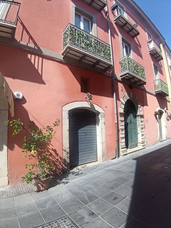 locale di sgombero in vendita a Potenza
