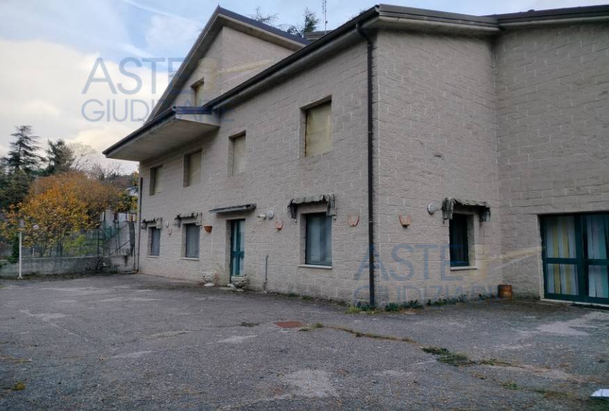 casa indipendente in vendita a Potenza in zona Bucaletto