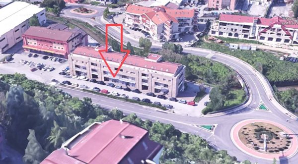 negozio in vendita a Potenza in zona Gallitello