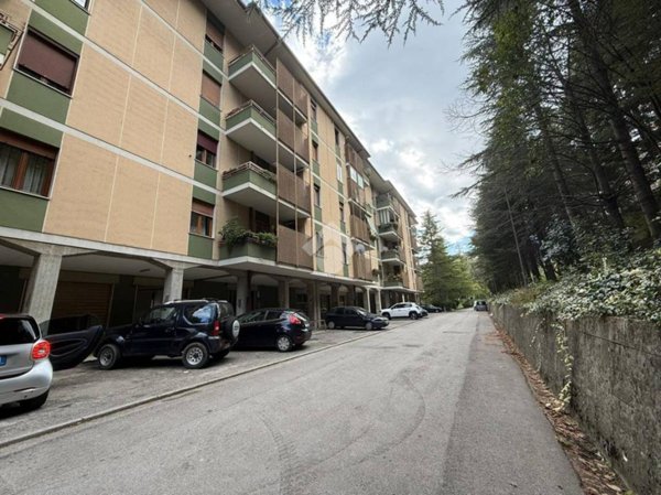 locale commerciale in vendita a Potenza