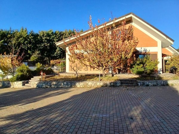 casa indipendente in vendita a Potenza