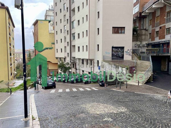 negozio in vendita a Potenza