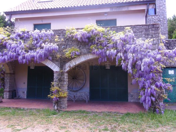 casa indipendente in vendita a Potenza