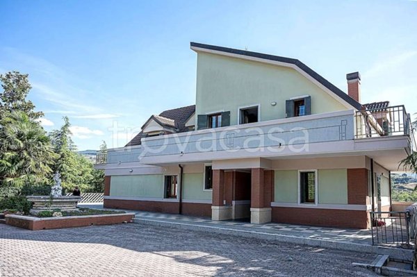 casa indipendente in vendita a Potenza