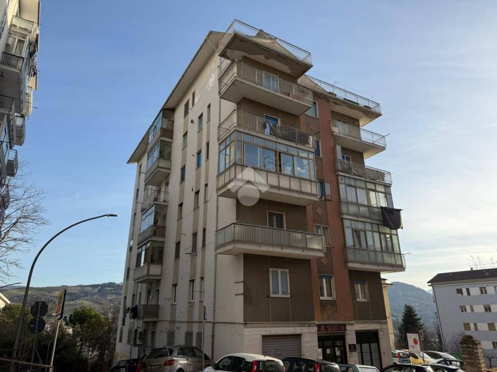 appartamento in vendita a Potenza in zona Rione Lucania