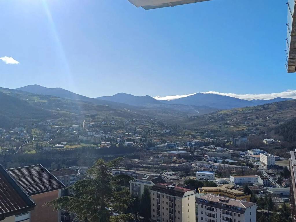 appartamento in vendita a Potenza in zona Rione Montereale