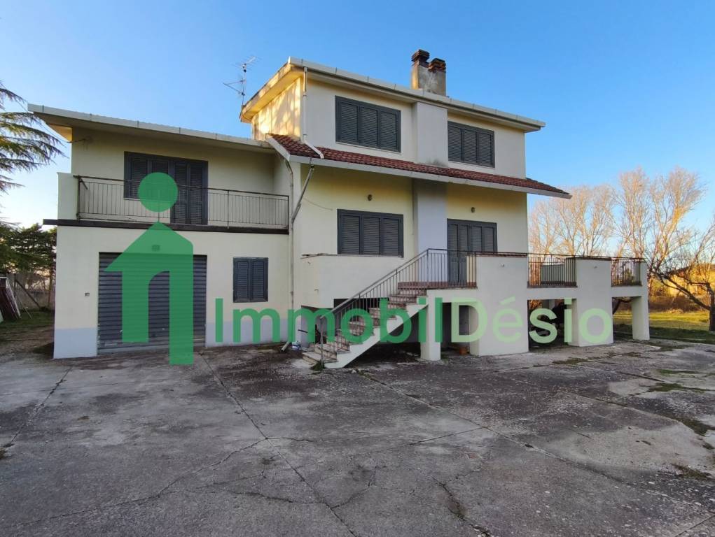 casa indipendente in vendita a Potenza