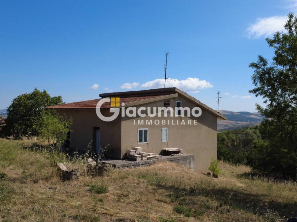 casa indipendente in vendita a Potenza