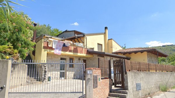 casa indipendente in vendita a Potenza