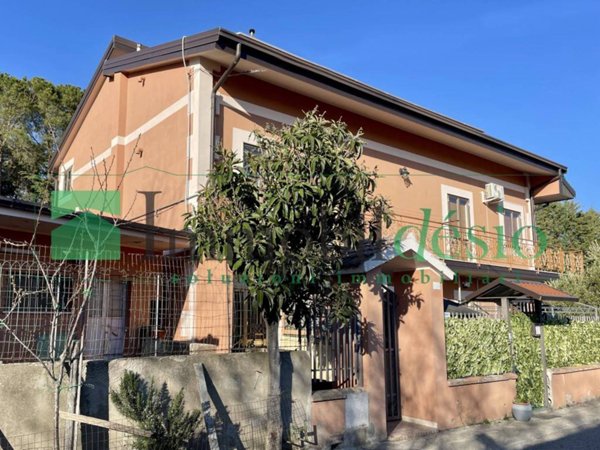 casa indipendente in vendita a Potenza in zona Gallitello