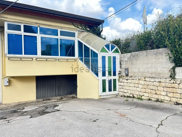 casa indipendente in vendita a Potenza in zona Poggio Tre Galli