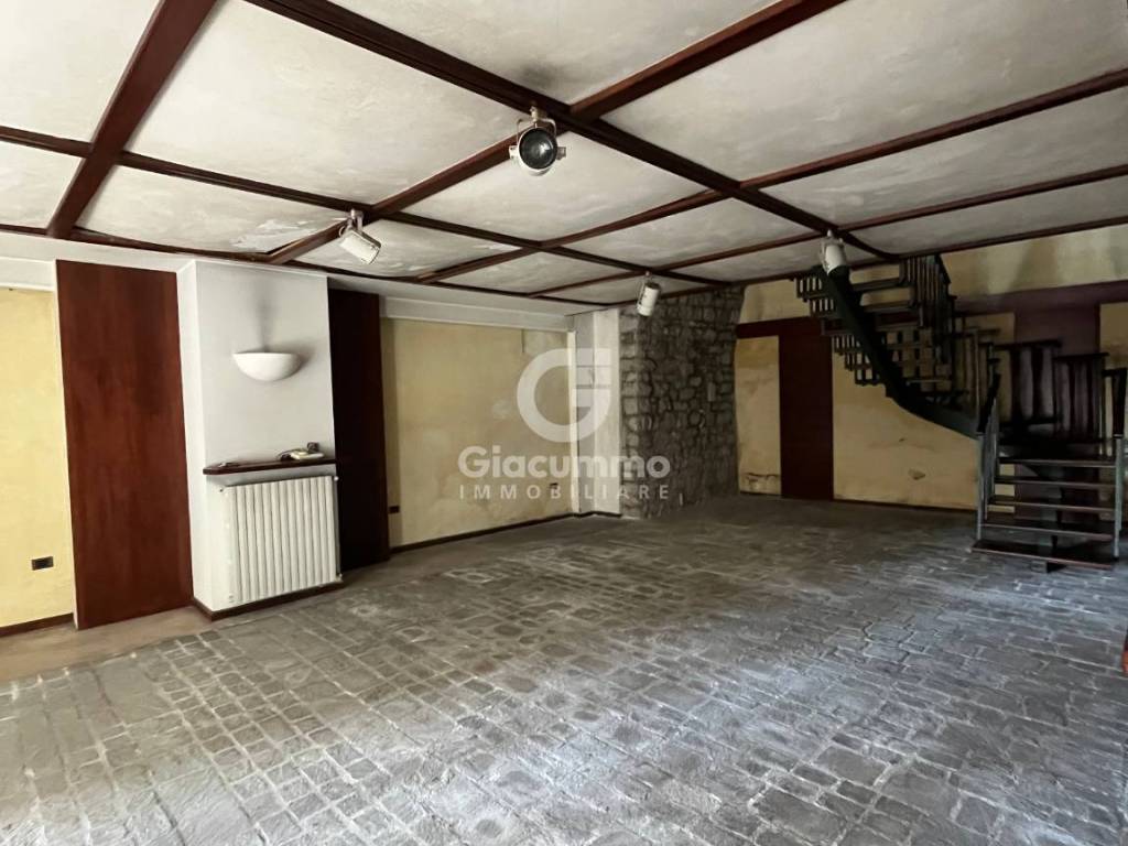 negozio in vendita a Potenza